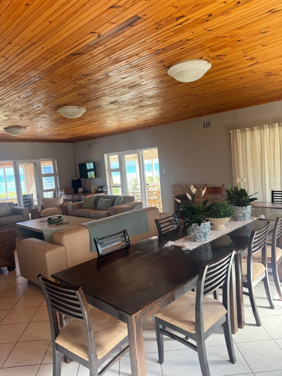 6 Bedroom Property for Sale in Aston Bay Eastern Cape